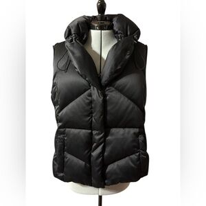 Ann Taylor Women's Black Down Puffer Vest